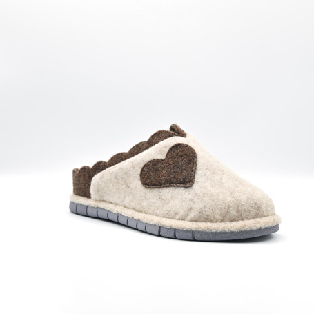 Γυναικεία παντόφλα ανατομική Lazar & Luca 1702LL μπεζ