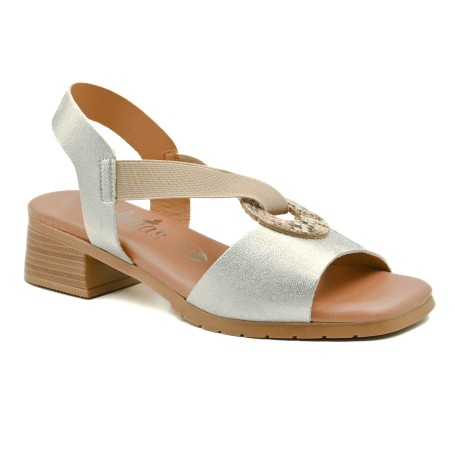 Valeria's 2108 women's comfort sandals white